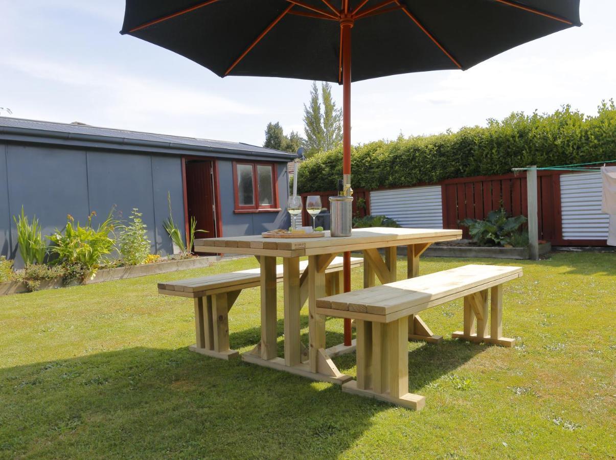 Mokonui Cottage - Te Anau Holiday Home Екстериор снимка