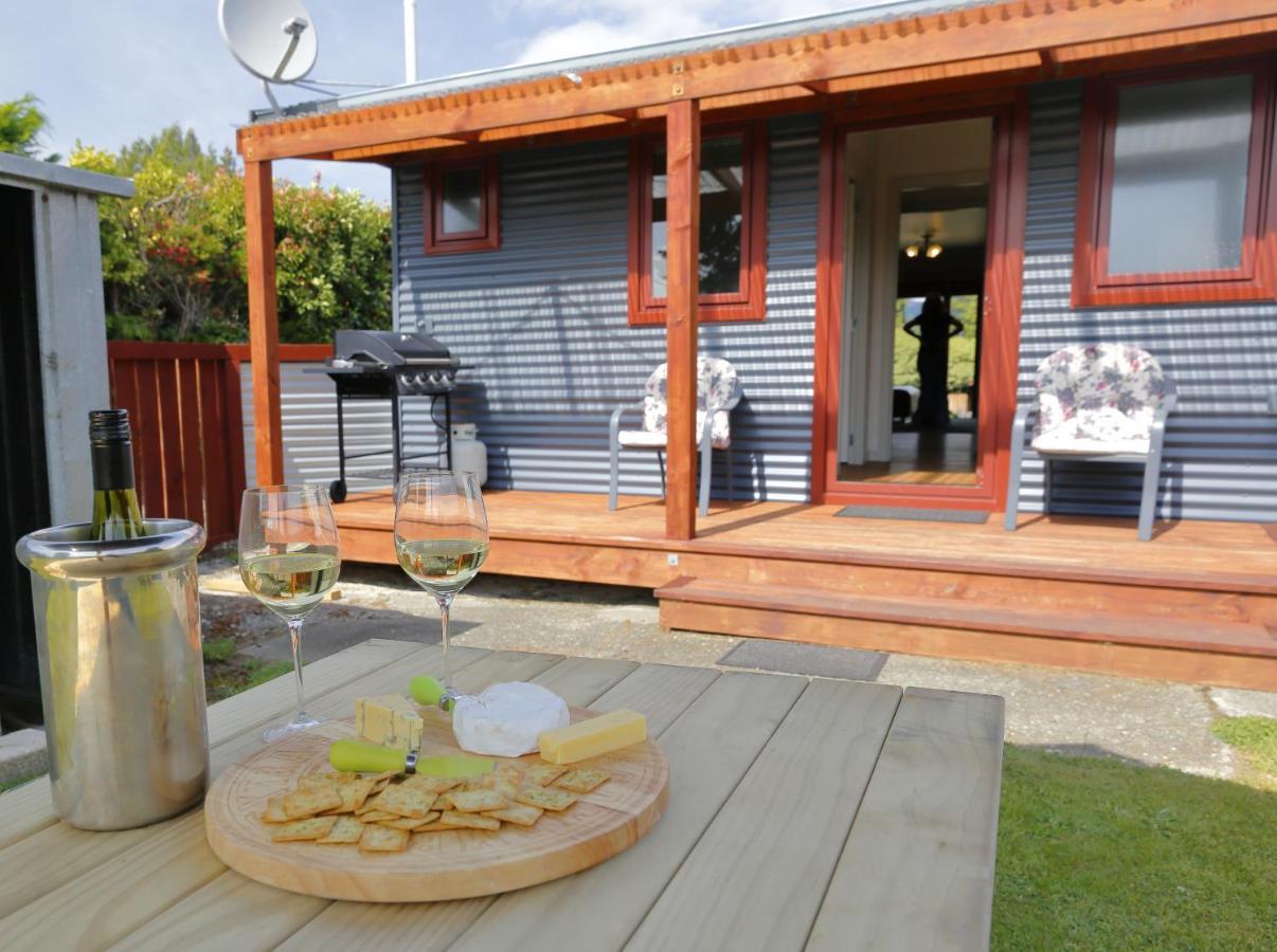 Mokonui Cottage - Te Anau Holiday Home Екстериор снимка